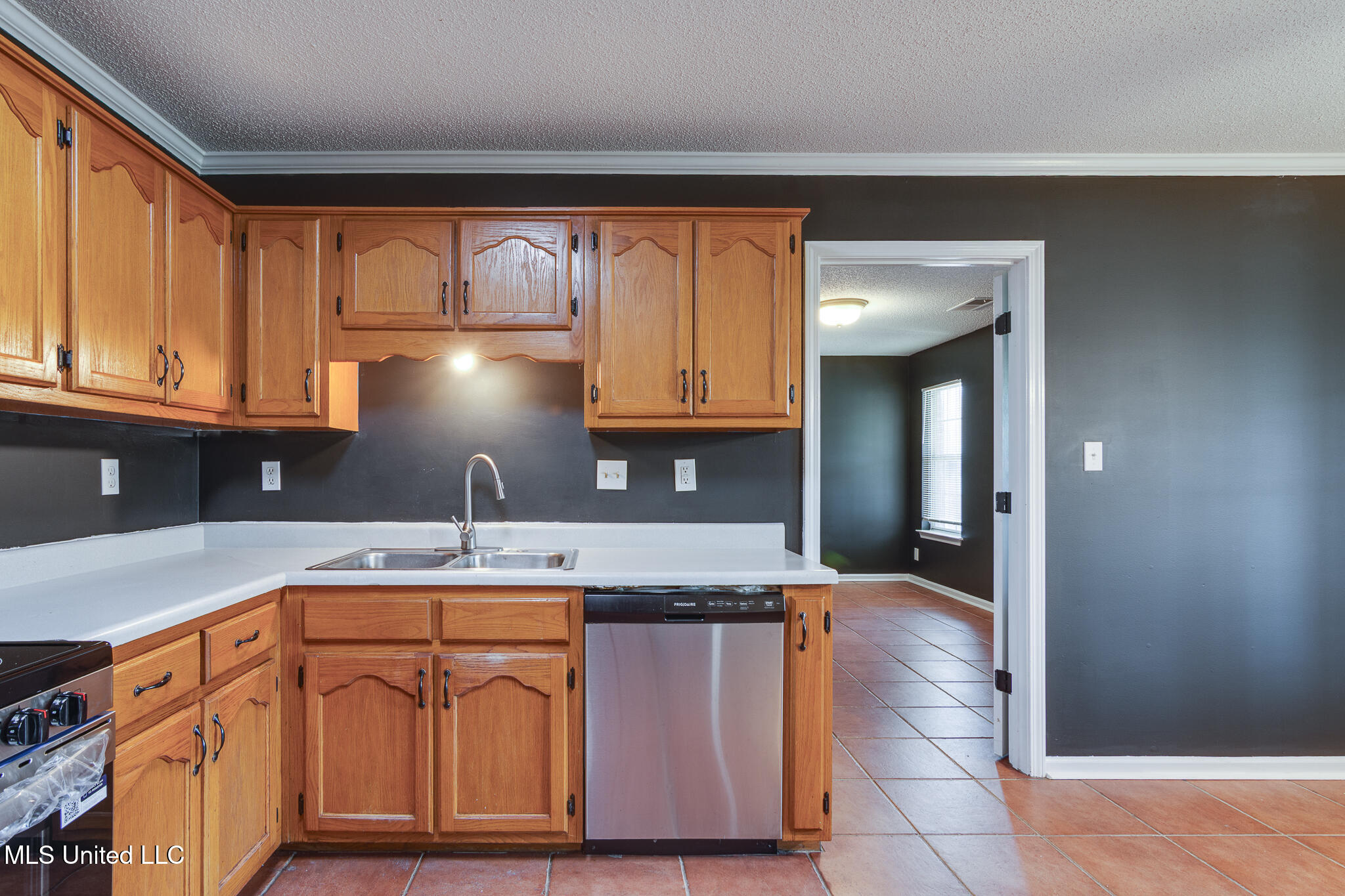 10495 Spring River Cove Lake Cormorant, MS 38641 - Photo 16 of 50 10495 Spring River Cove-17