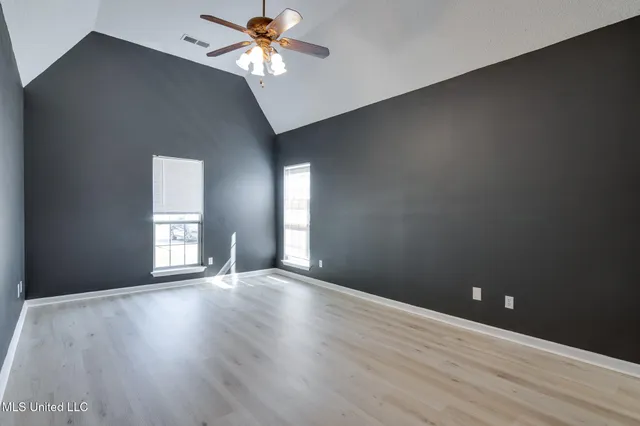 $284,500 | 10495 Spring River Cove, Lake Cormorant, MS 38641