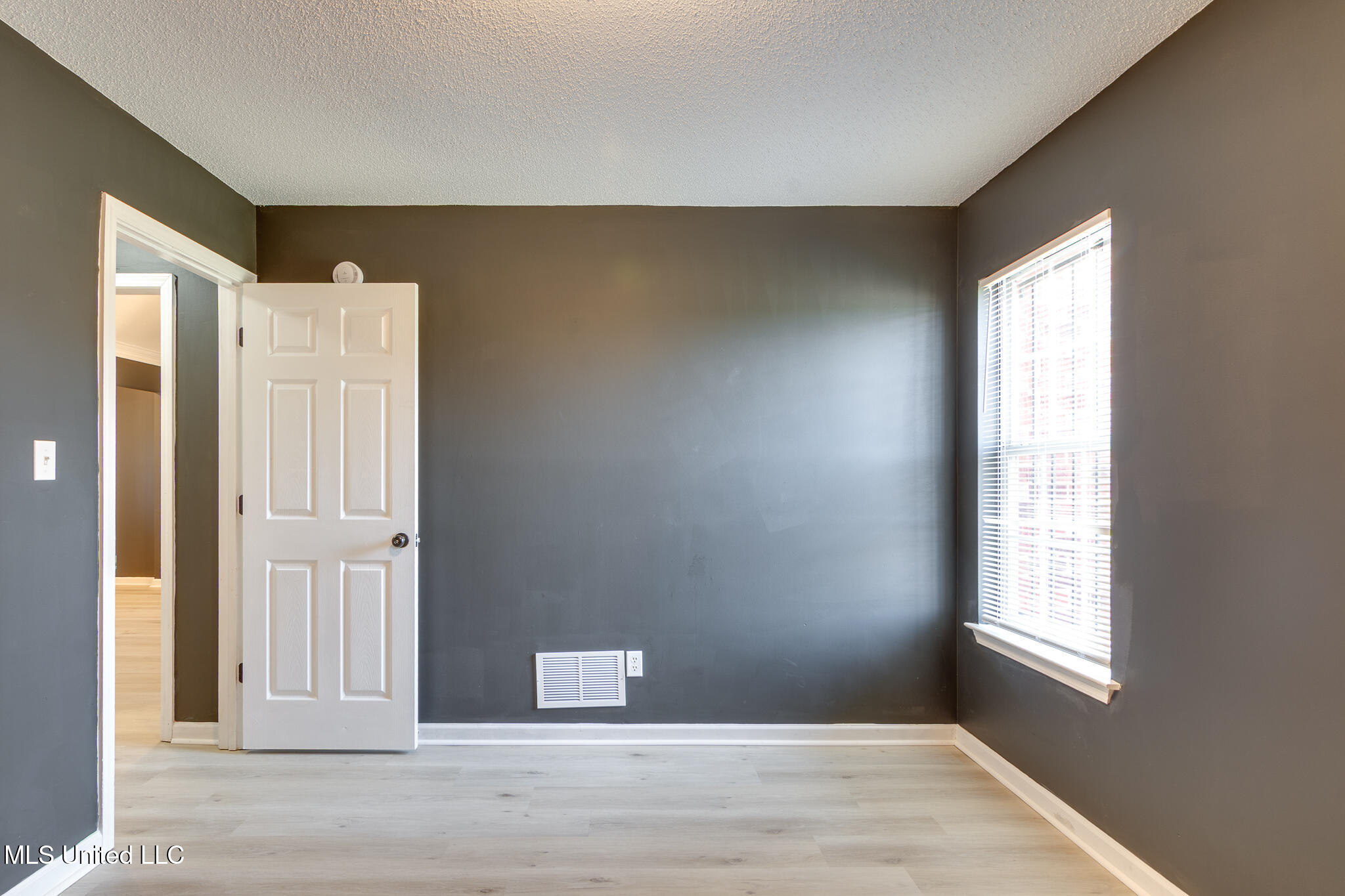 10495 Spring River Cove Lake Cormorant, MS 38641 - Photo 31 of 50 10495 Spring River Cove-33