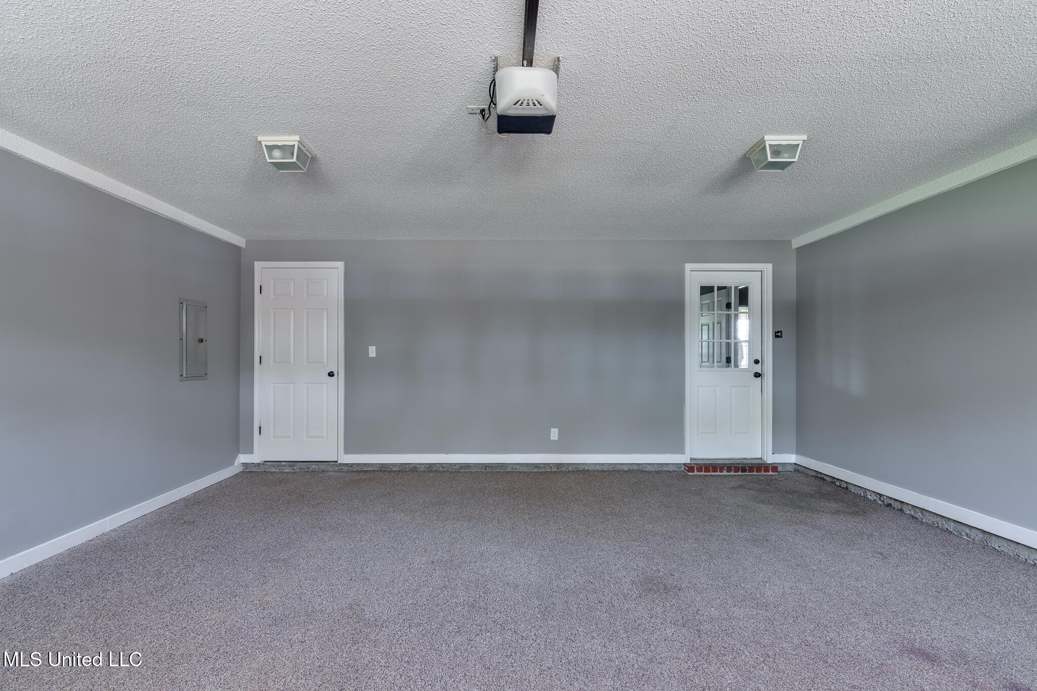 10495 Spring River Cove Lake Cormorant, MS 38641 - Photo 38 of 50 10495 Spring River Cove-41