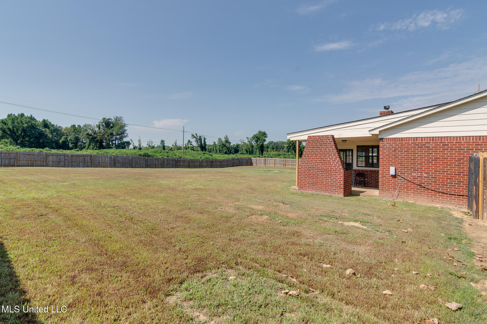 10495 Spring River Cove Lake Cormorant, MS 38641 - Photo 46 of 50 10495 Spring River Cove-47