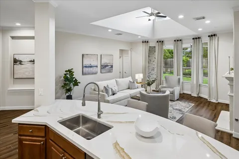 $625,000 | 12022 Arcadia Bend Lane, Houston, TX 77041