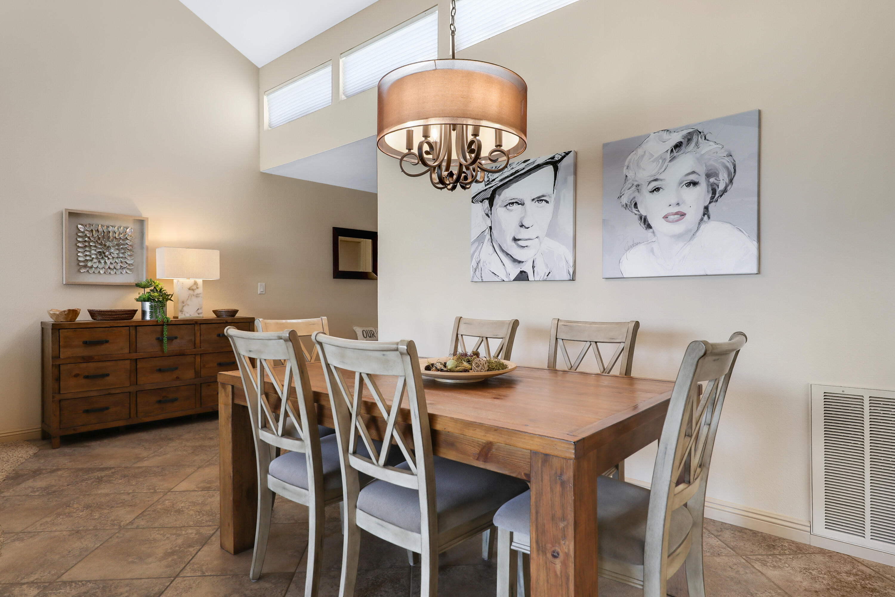 29 Leon Way Rancho Mirage, CA 92270 - Photo 4 of 17 a view of a dining room with furniture