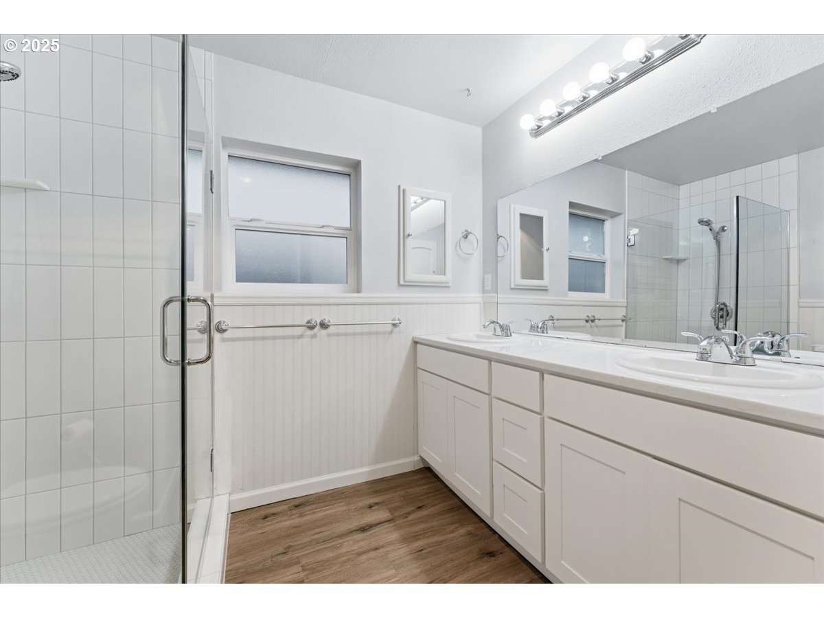 6704 Southeast Nehalem Street Portland, OR 97206 - Photo 19 of 24