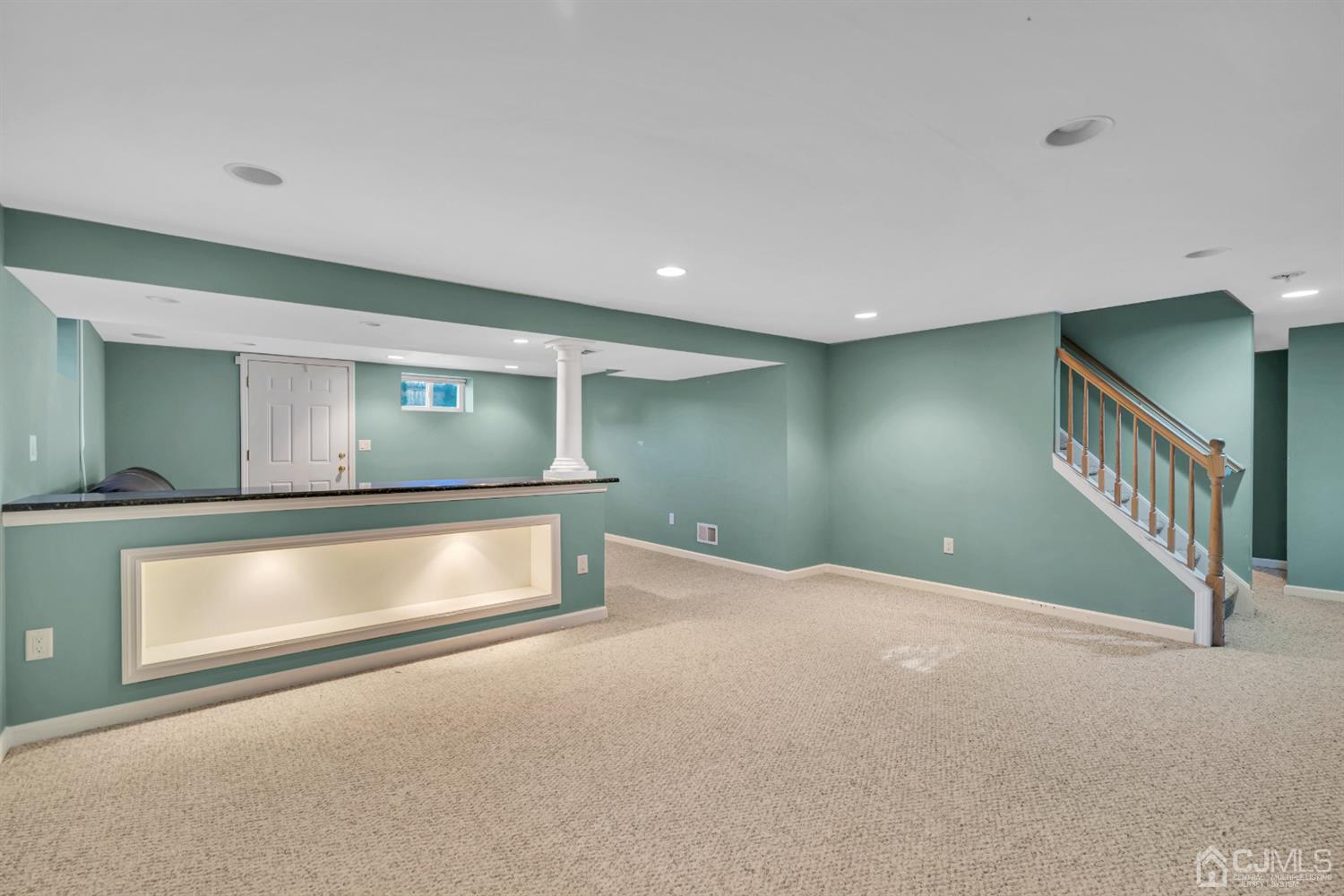 39 Latham Circle Sayreville, NJ 08859 - Photo 23 of 31 a view of an empty room with a window