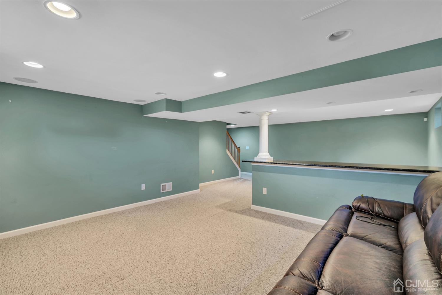 39 Latham Circle Sayreville, NJ 08859 - Photo 24 of 31 a view of empty room