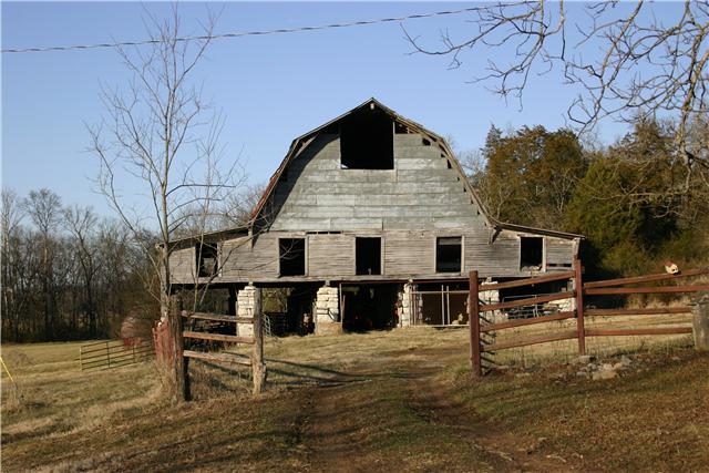 38 Crystal Ridge Road Mulberry, TN 37359 - Photo 17 of 20 a view of a house with a patio