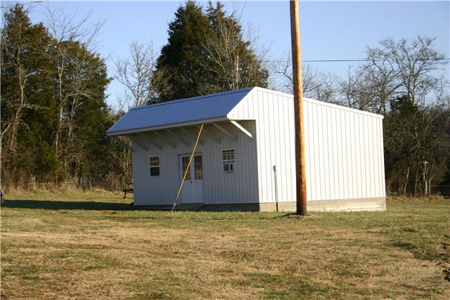 38 Crystal Ridge Road Mulberry, TN 37359 - Photo 18 of 20 a house with trees in the background