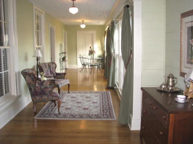 38 Crystal Ridge Road Mulberry, TN 37359 - Photo 4 of 20 a view of a dining room with furniture