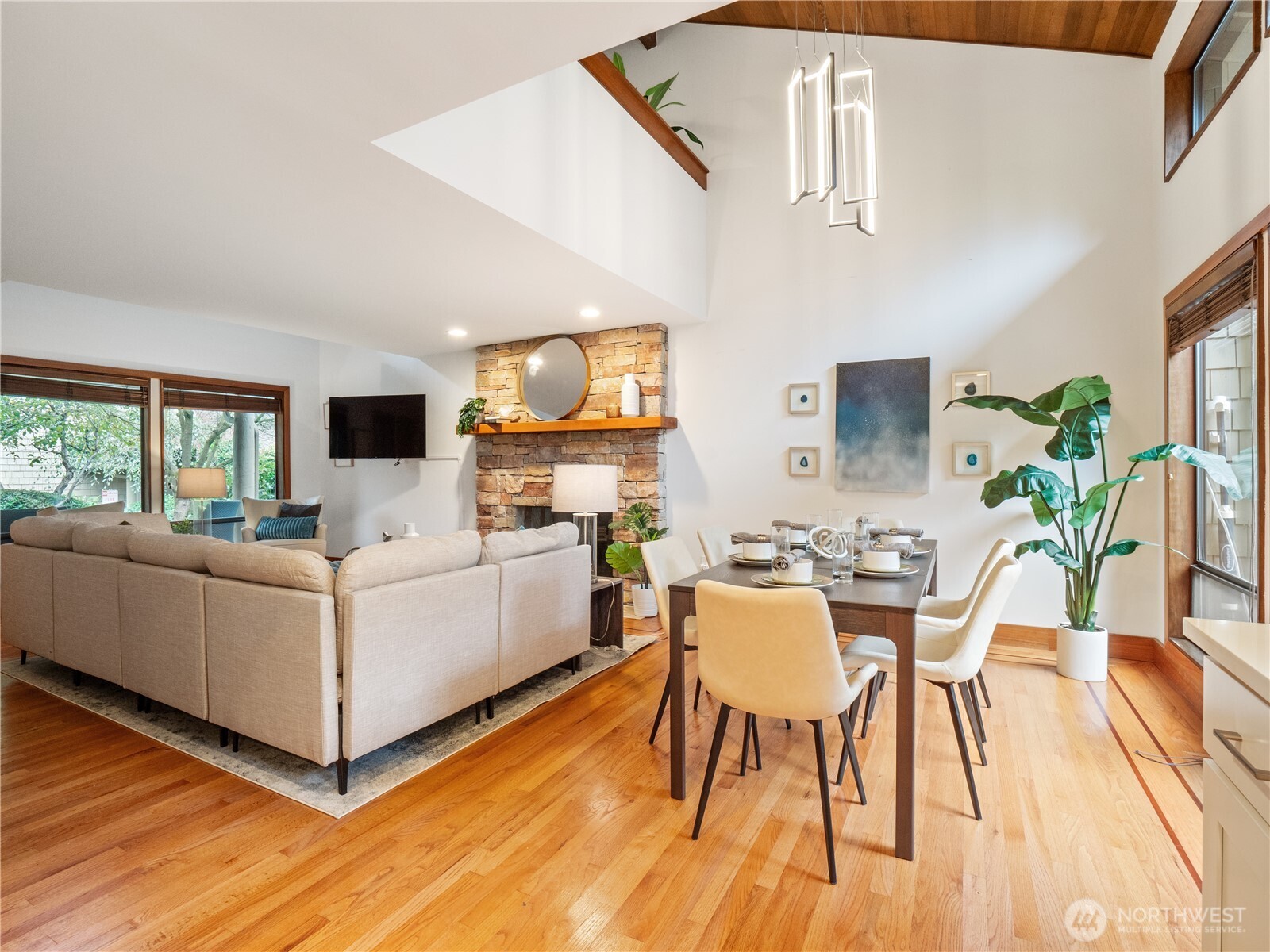 17519 Northeast 38th Court, Unit 9B Redmond, WA 98052 - Photo 11 of 37