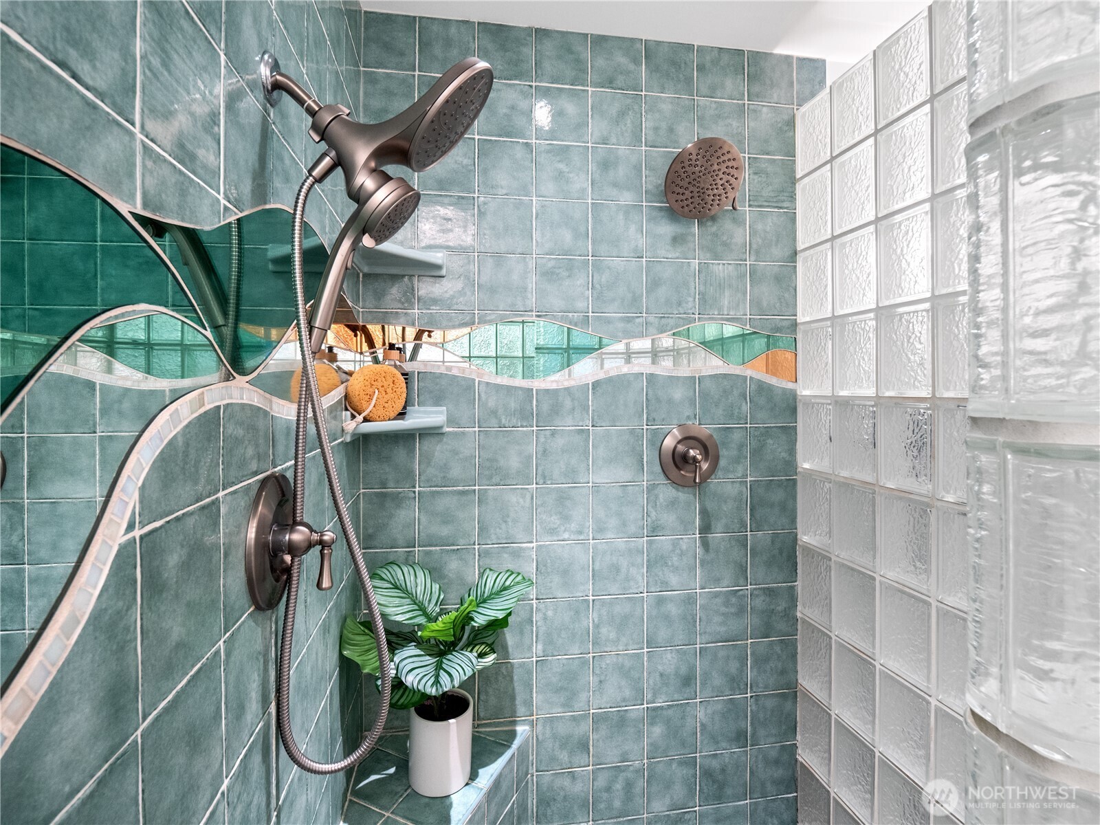 17519 Northeast 38th Court, Unit 9B Redmond, WA 98052 - Photo 25 of 37