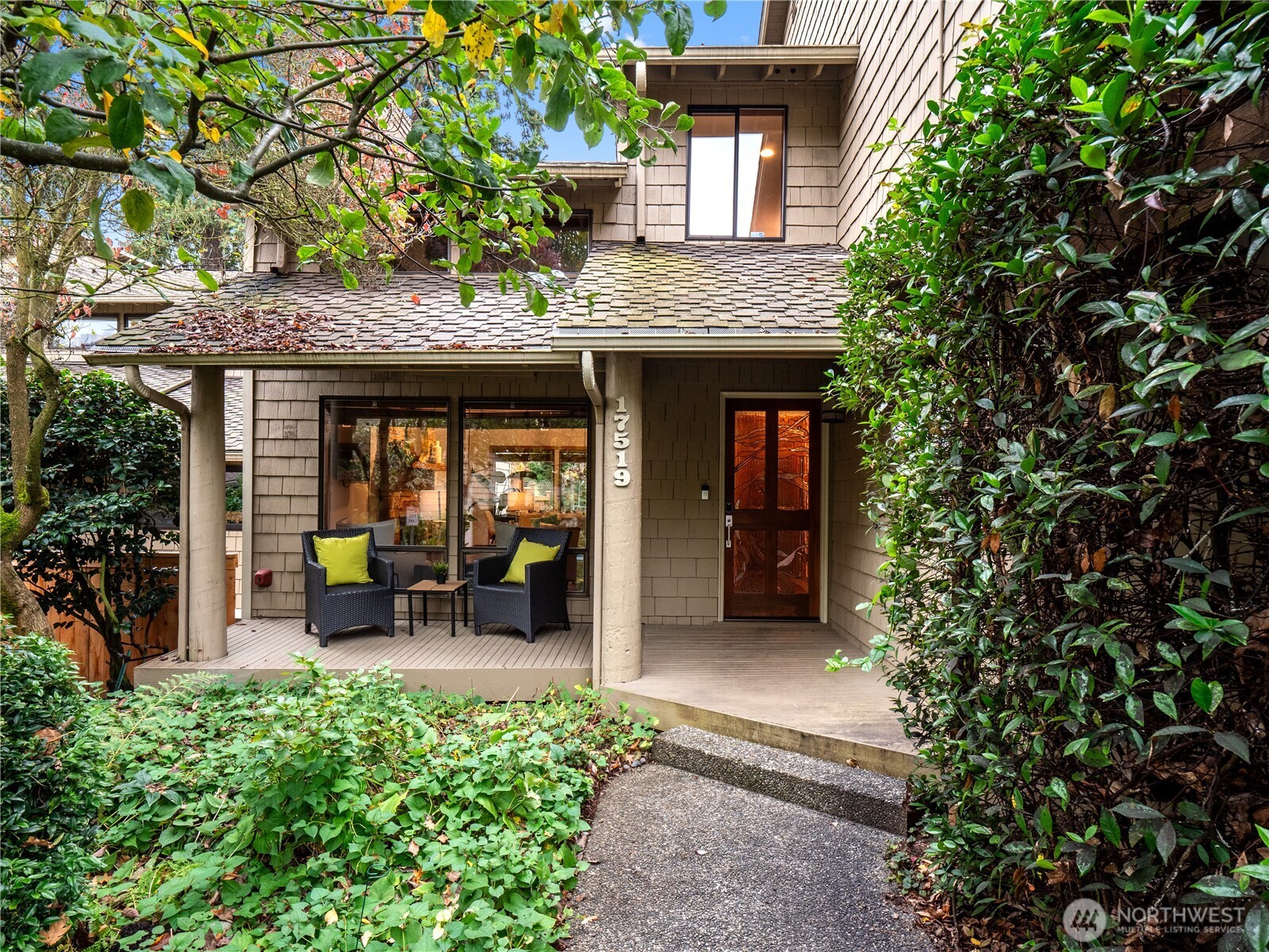 17519 Northeast 38th Court, Unit 9B Redmond, WA 98052 - Photo 4 of 37