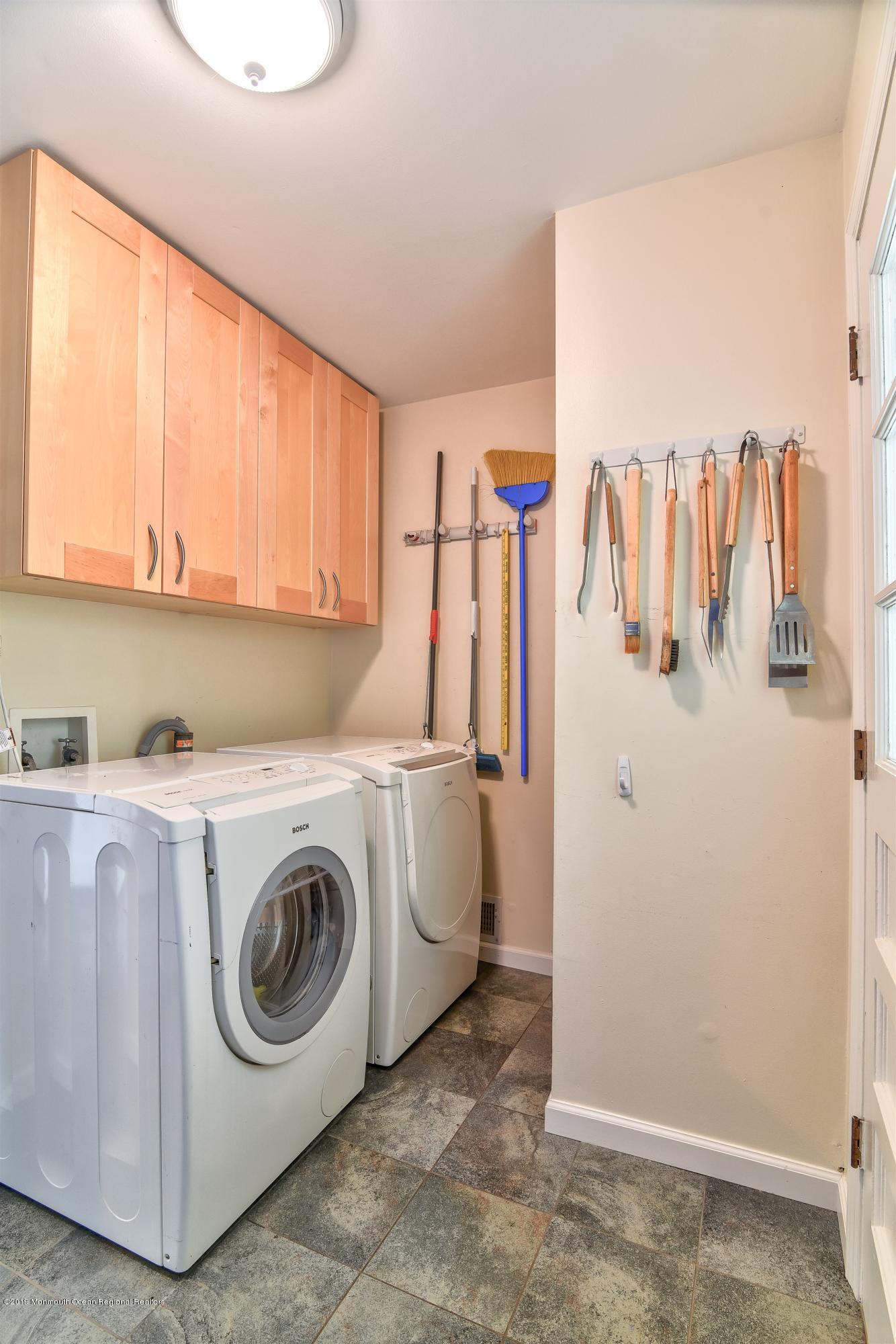 6 Sheffield Road East Windsor, NJ 08520 - Photo 20 of 38 Laundry Room w/Pantry