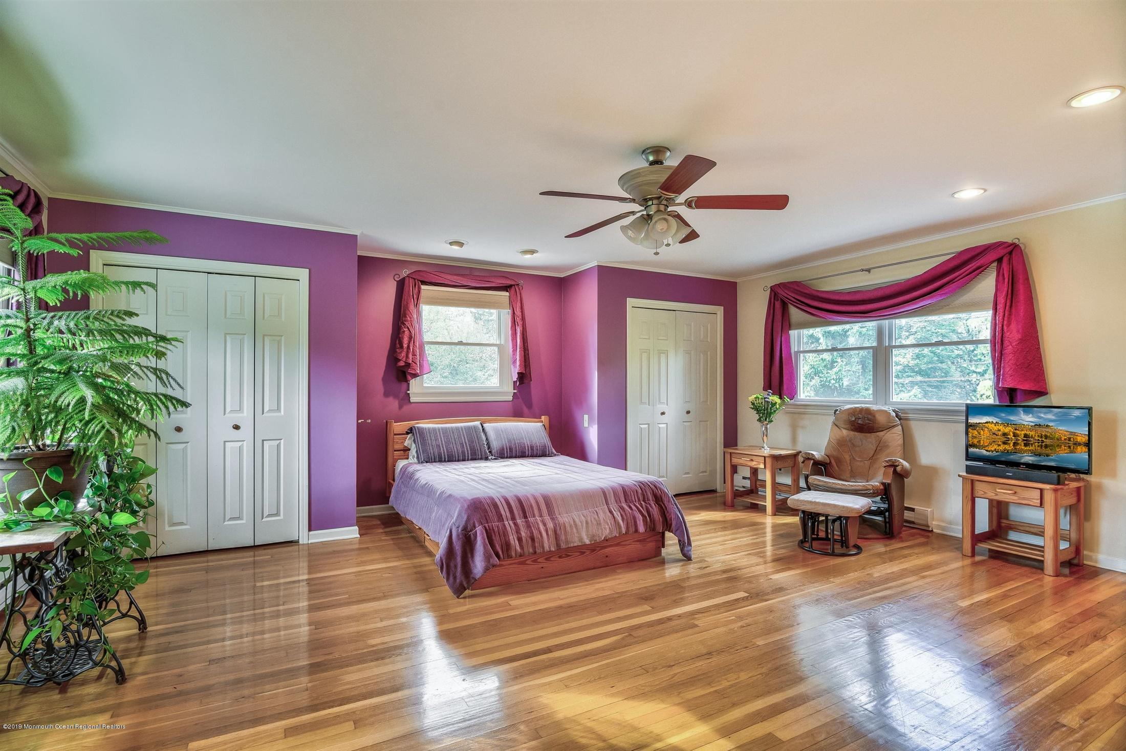 6 Sheffield Road East Windsor, NJ 08520 - Photo 22 of 38 1st Master Bedroom