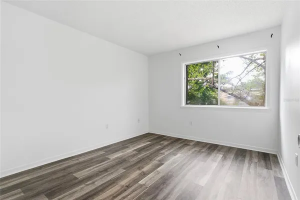 $159,700 | 6060 Peregrine Avenue, Unit 17E, Orlando, FL 32819