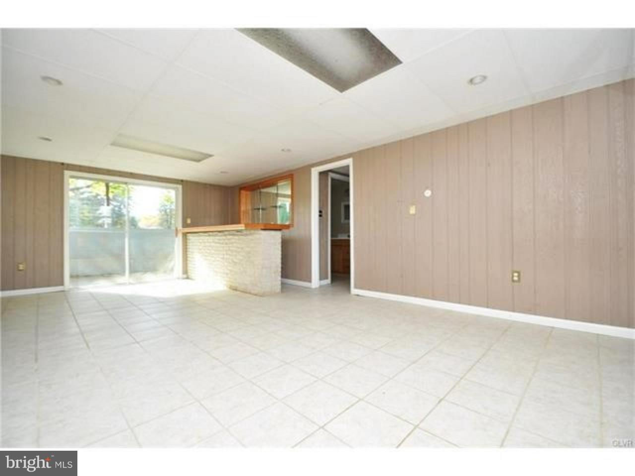 465 Blue Ridge Drive Nazareth, PA 18064 - Photo 4 of 24