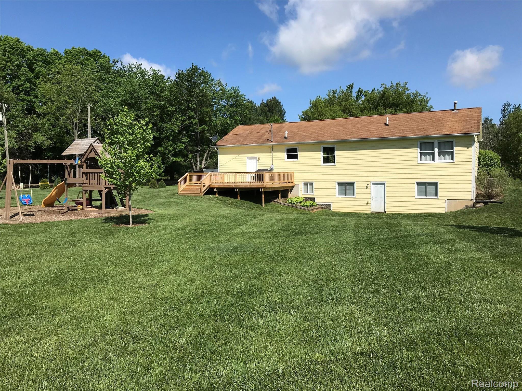 8525 Cork Road Yale, MI 48097 - Photo 15 of 17 IMG_0737.jpg