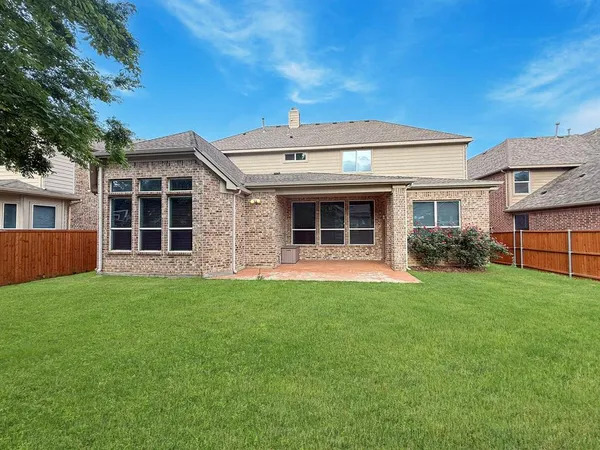 $899,000 | 7048 Fullerton Circle, Frisco, TX 75035