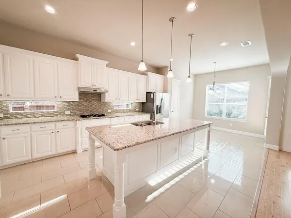 $899,000 | 7048 Fullerton Circle, Frisco, TX 75035