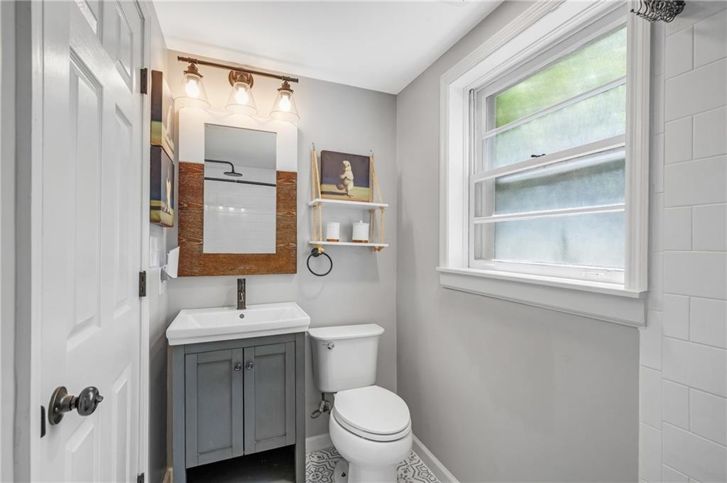 2544 Laurel Ridge Drive Decatur, GA 30033 - Photo 16 of 27 Gallery Image 16