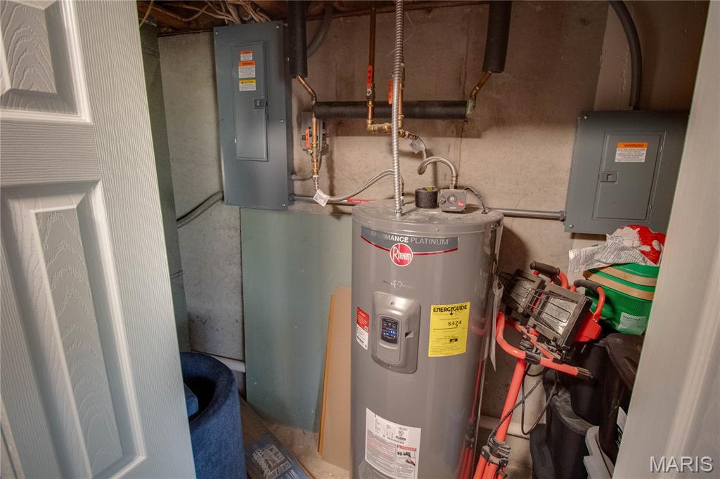 2019 Raintree Trail Collinsville, IL 62234 - Photo 53 of 68