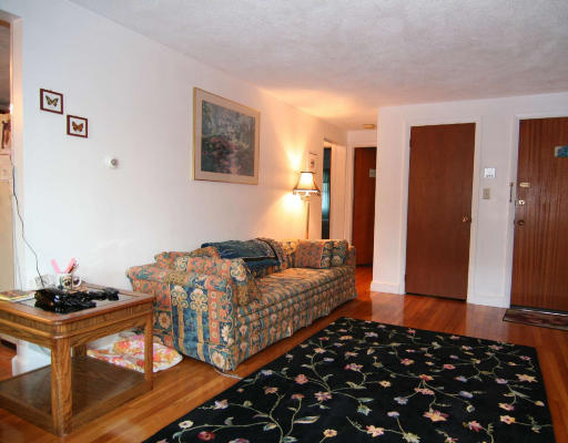 74 Renwick Road, Unit D Wakefield, MA 01880 - Photo 4 of 7