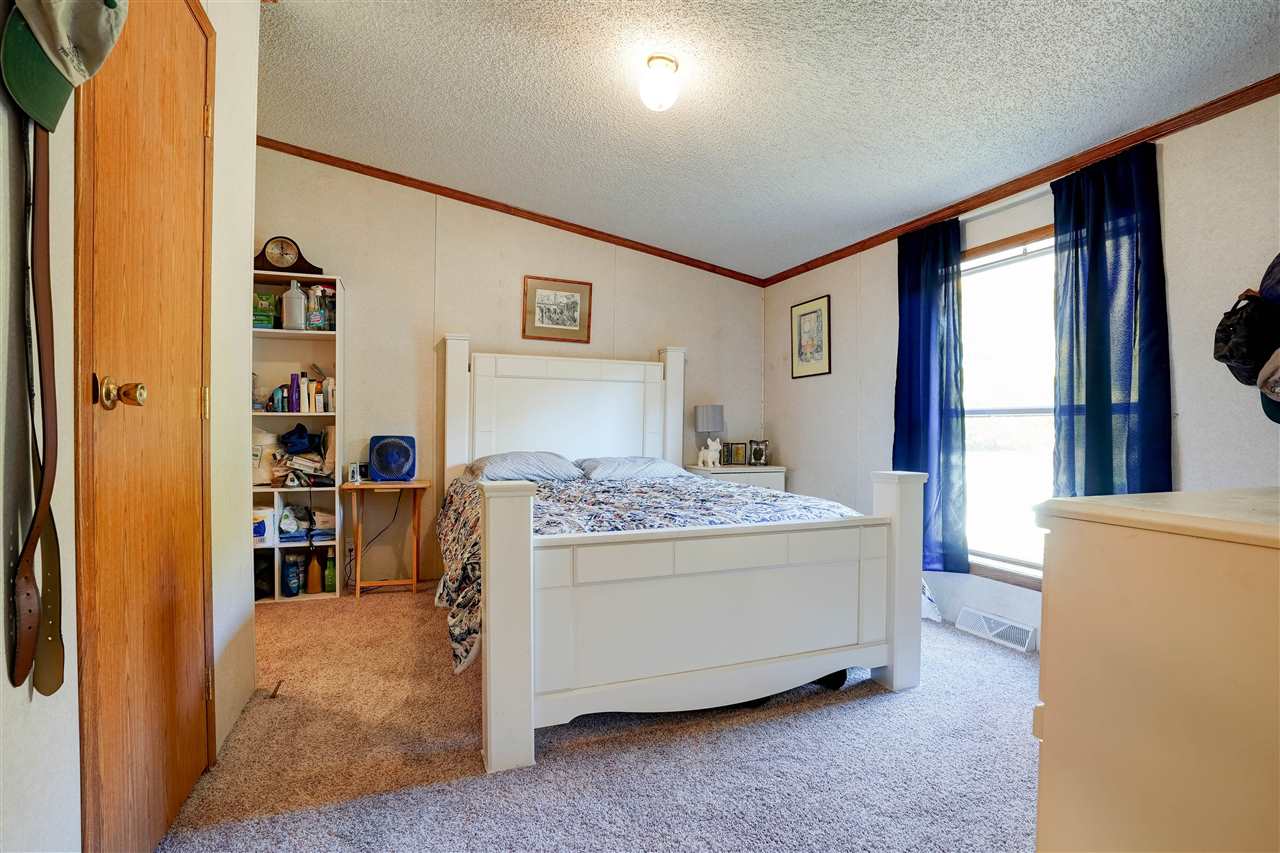 6951 Tri County Bridge Road Southeast Lone Tree, IA 52755 - Photo 19 of 40 Gallery Image 19