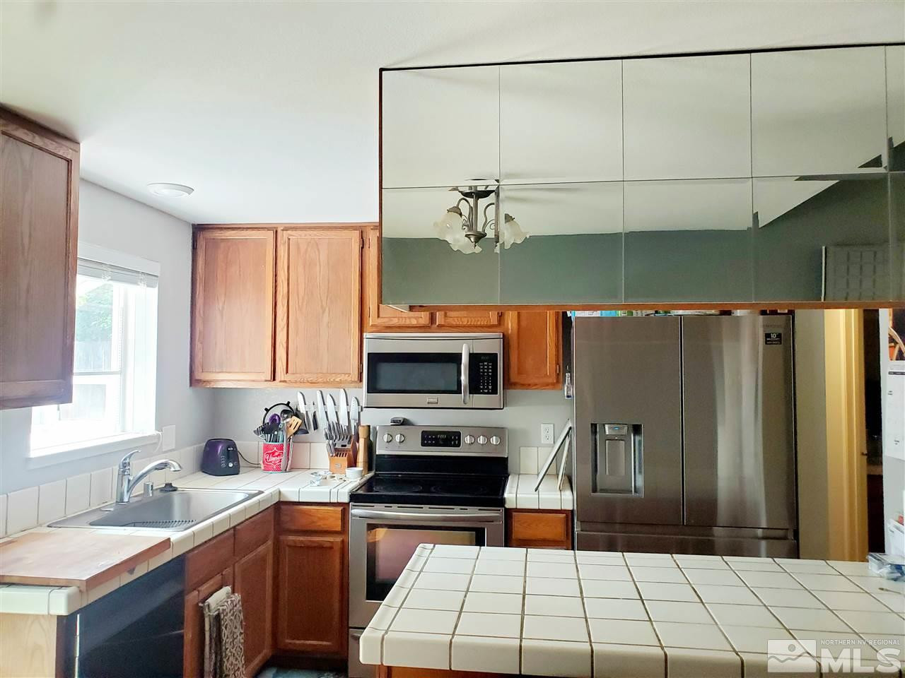8674 Strutter Way Reno, NV 89506 - Photo 8 of 19 Photo 8