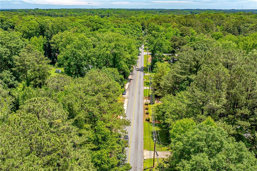 2061 Young Road Stone Mountain, GA 30088 - Photo 8 of 10