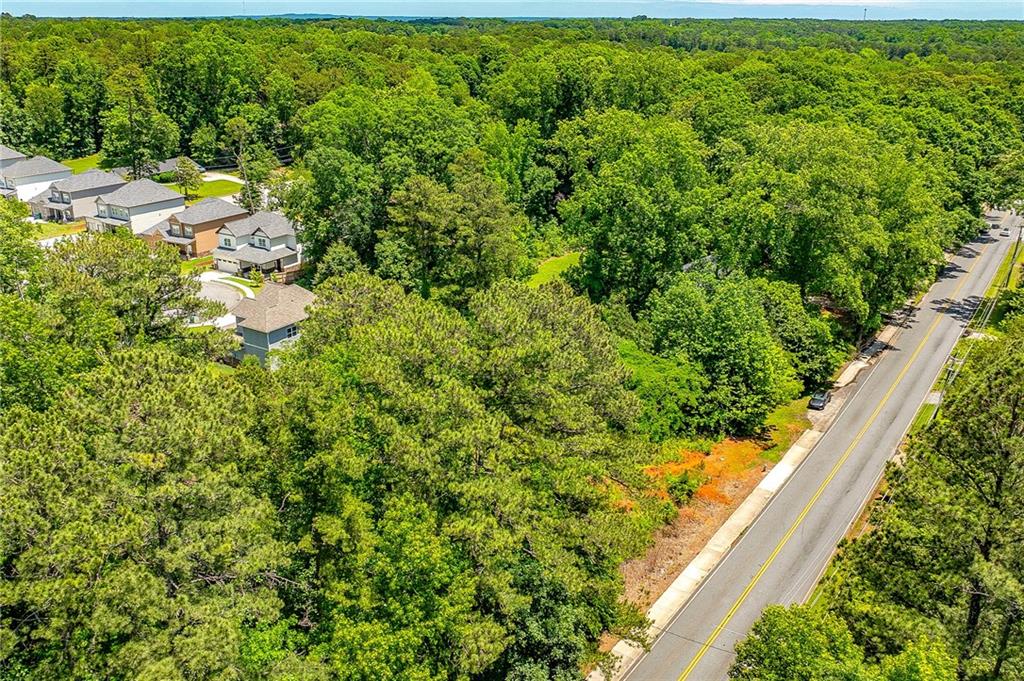 2061 Young Road Stone Mountain, GA 30088 - Photo 9 of 10