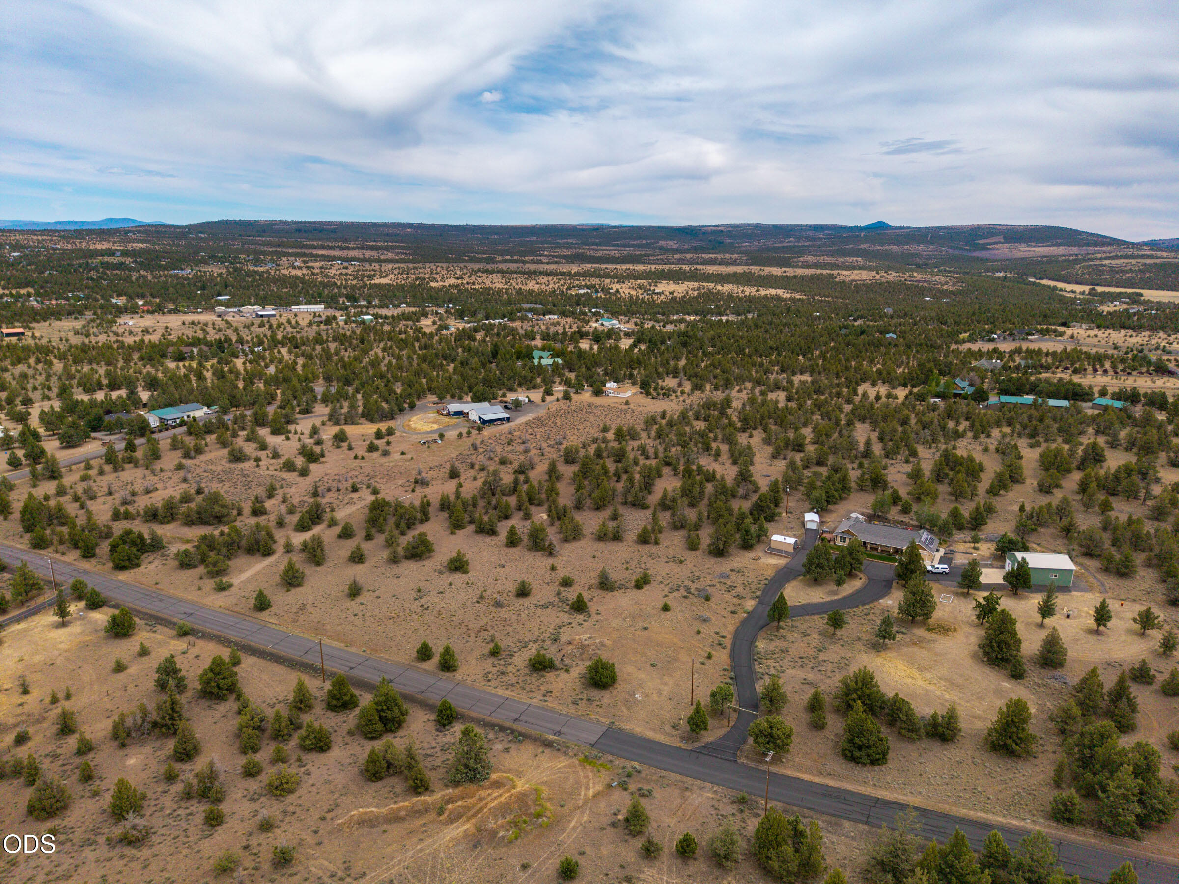 10388 Ridgeview Road Prineville, OR 97754 - Photo 17 of 27
