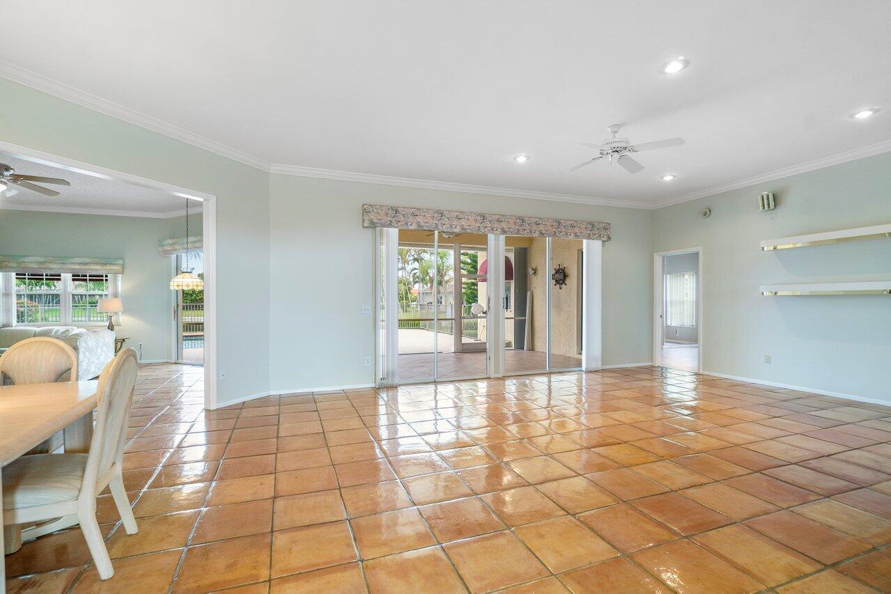 10792 Sea Cliff Circle Boca Raton, FL 33498 - Photo 15 of 44 Living Room