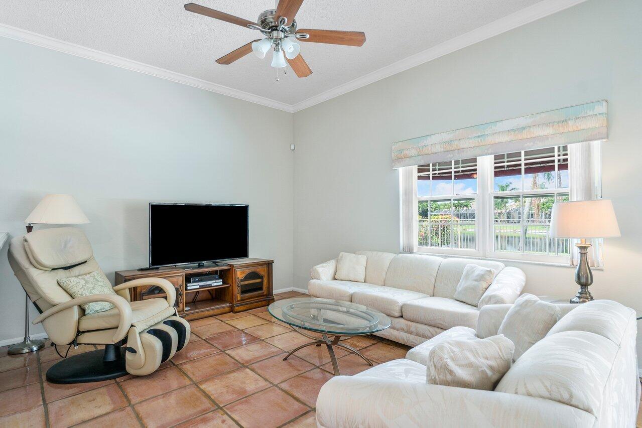 10792 Sea Cliff Circle Boca Raton, FL 33498 - Photo 7 of 44 Family Room
