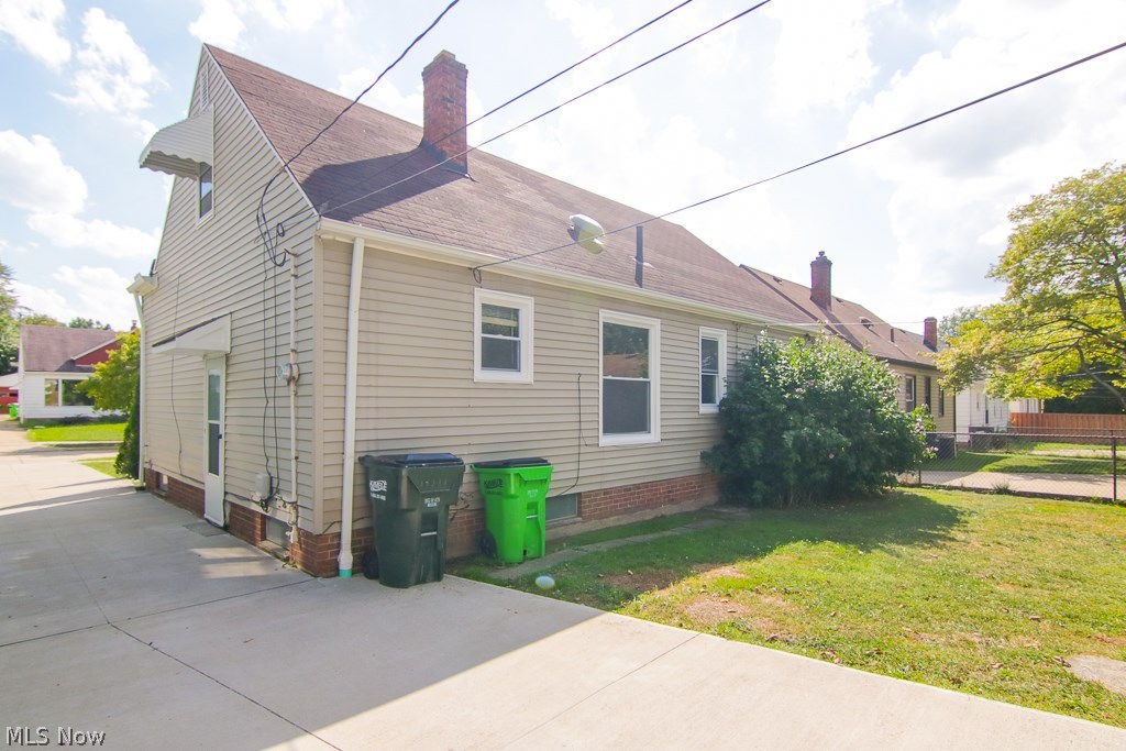 3767 Wallingford Road South Euclid, OH 44121 - Photo 5 of 34