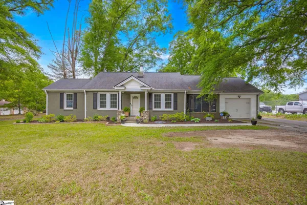$249,900 | 698 Pumpkintown Highway, Pickens, SC 29671