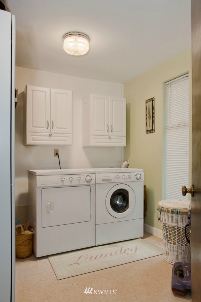 16105 Southeast 145th Place Renton, WA 98059 - Photo 7 of 8 Gallery Image 7