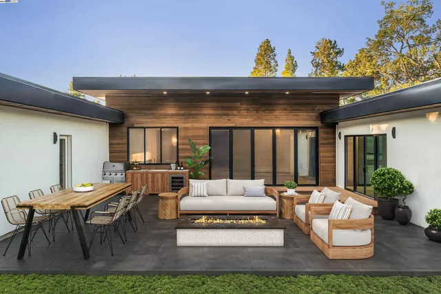 a view of outdoor space yard and patio