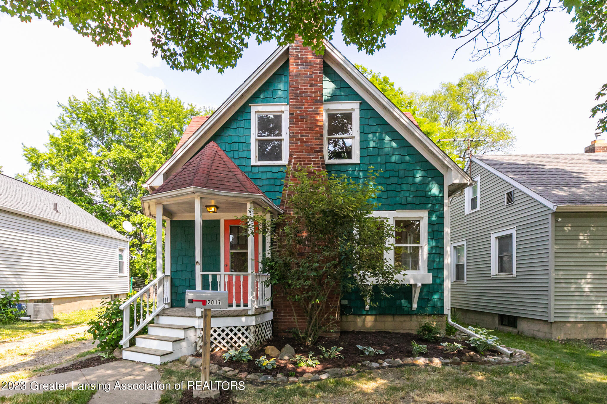 2017 Alpha Street Lansing, MI 48910 - Photo 1 of 22 2017Alpha01