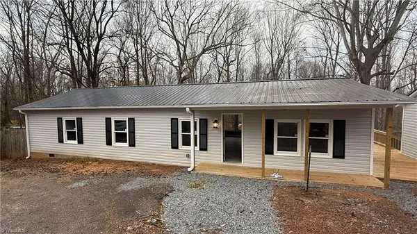$229,900 | 302 La Quinta Drive, Advance, NC 27006