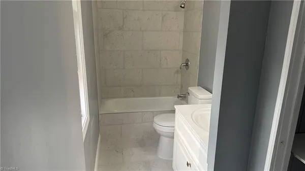 $229,900 | 302 La Quinta Drive, Advance, NC 27006