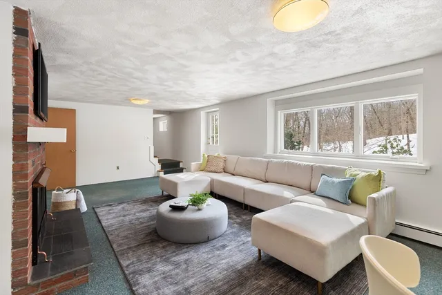 $1,380,000 | 11 Menotomy Rocks Drive, Arlington, MA 02476