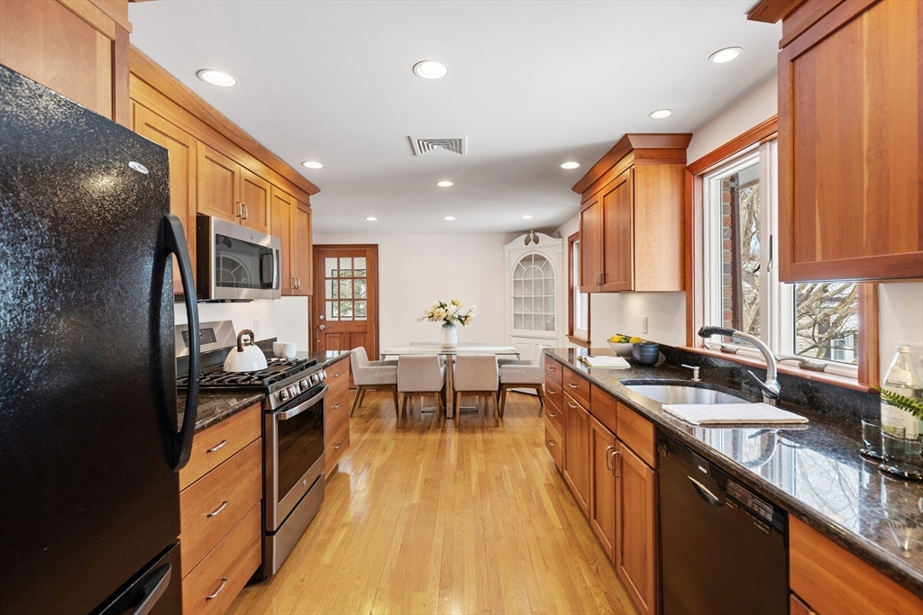 11 Menotomy Rocks Drive Arlington, MA 02476 - Photo 8 of 42 Gallery Image 8