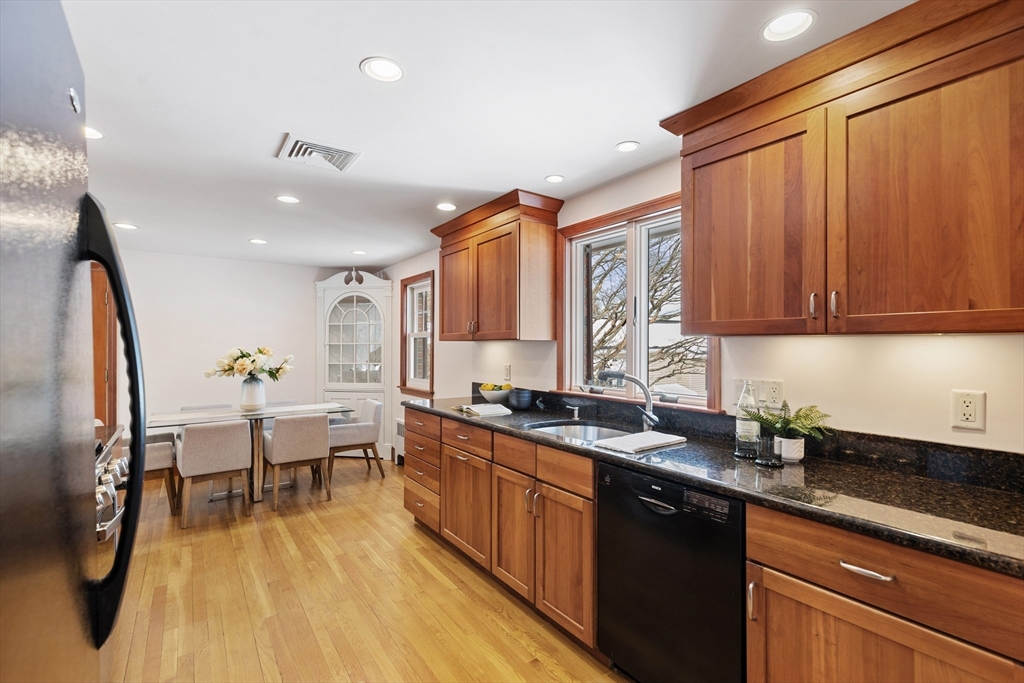11 Menotomy Rocks Drive Arlington, MA 02476 - Photo 9 of 42 Gallery Image 9