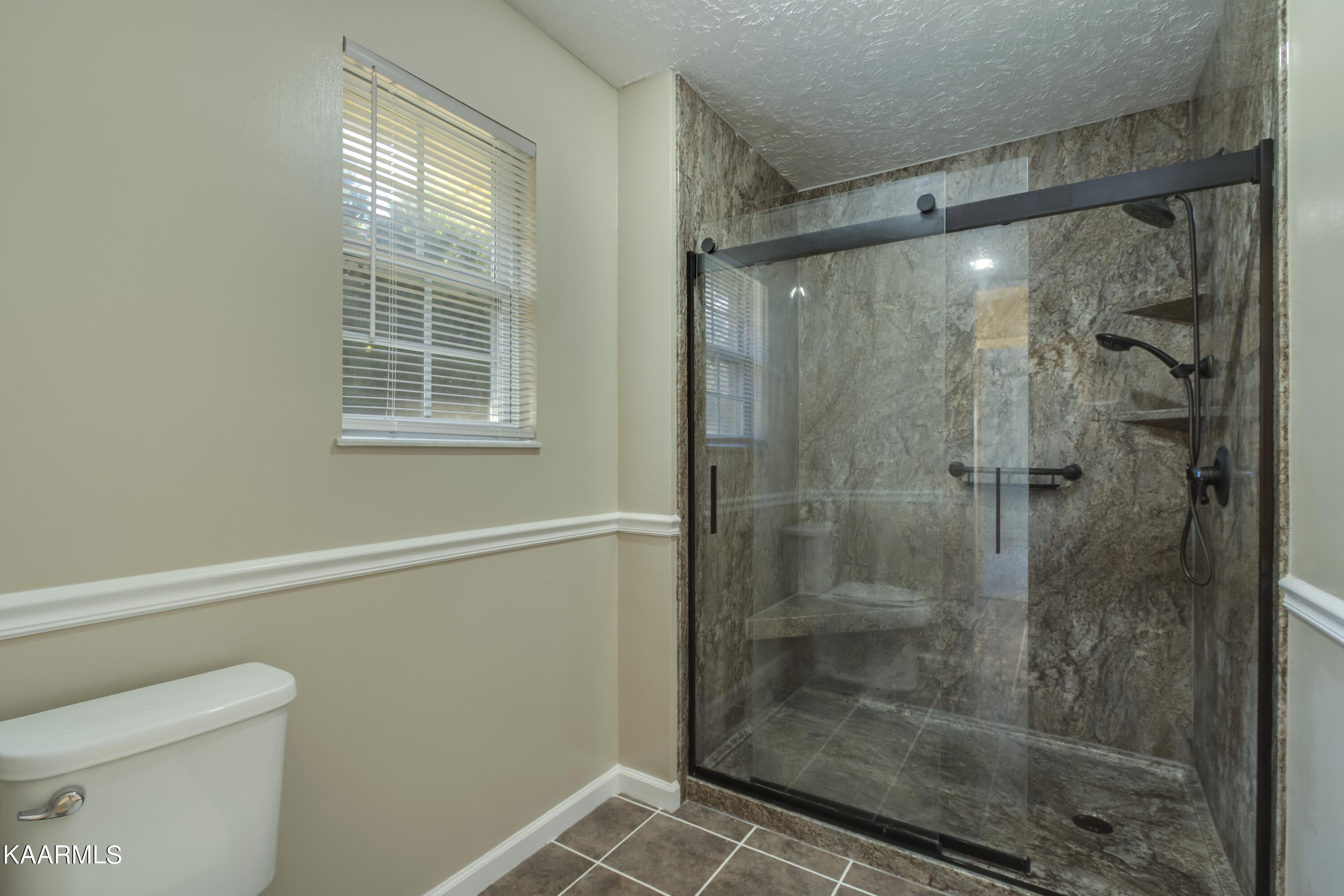 104 Northridge Drive Decatur, TN 37322 - Photo 23 of 36 23_NorthridgeDrive_104_MasterBath02