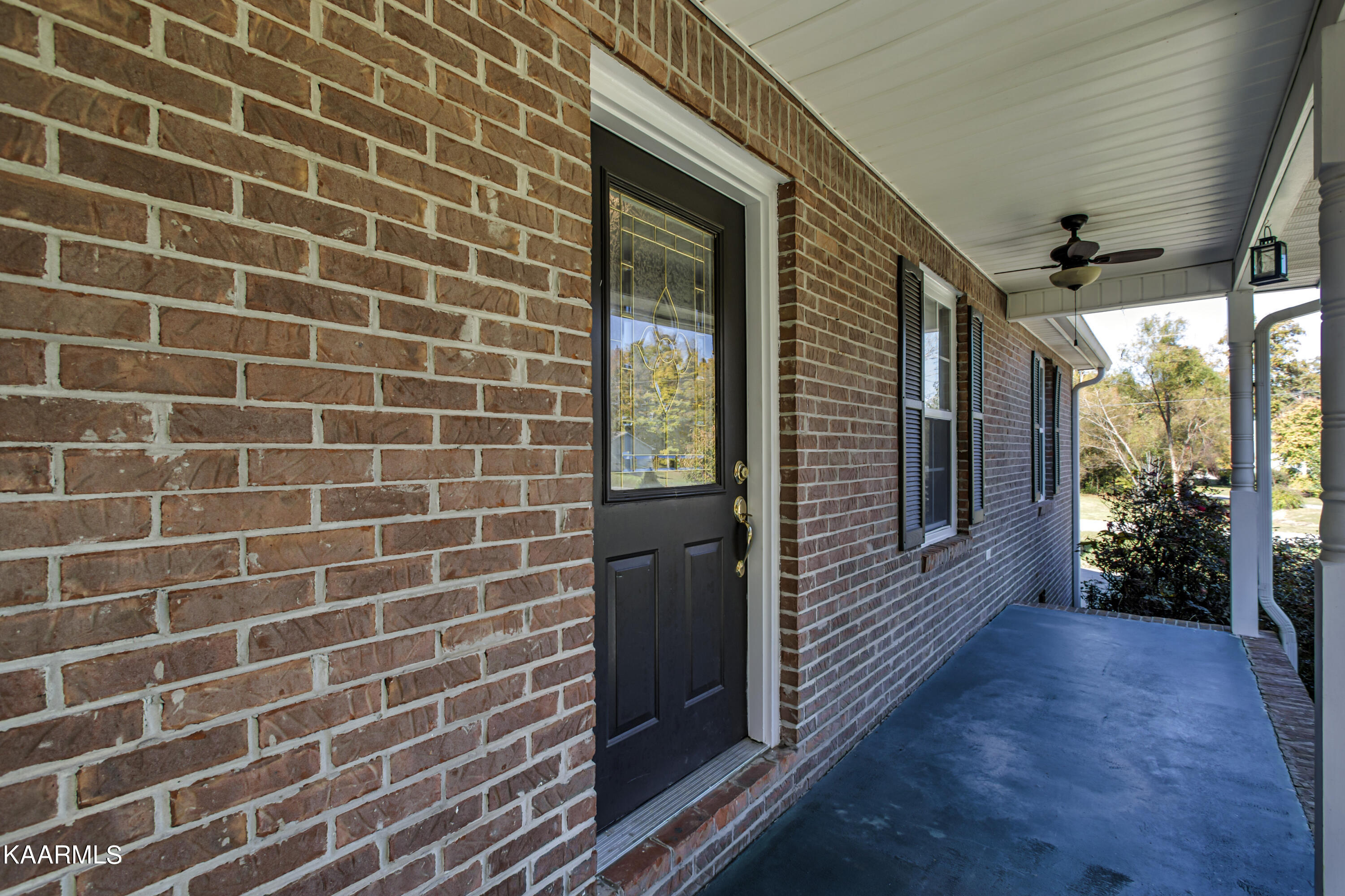 104 Northridge Drive Decatur, TN 37322 - Photo 4 of 36 04_NorthridgeDrive_104_Entry