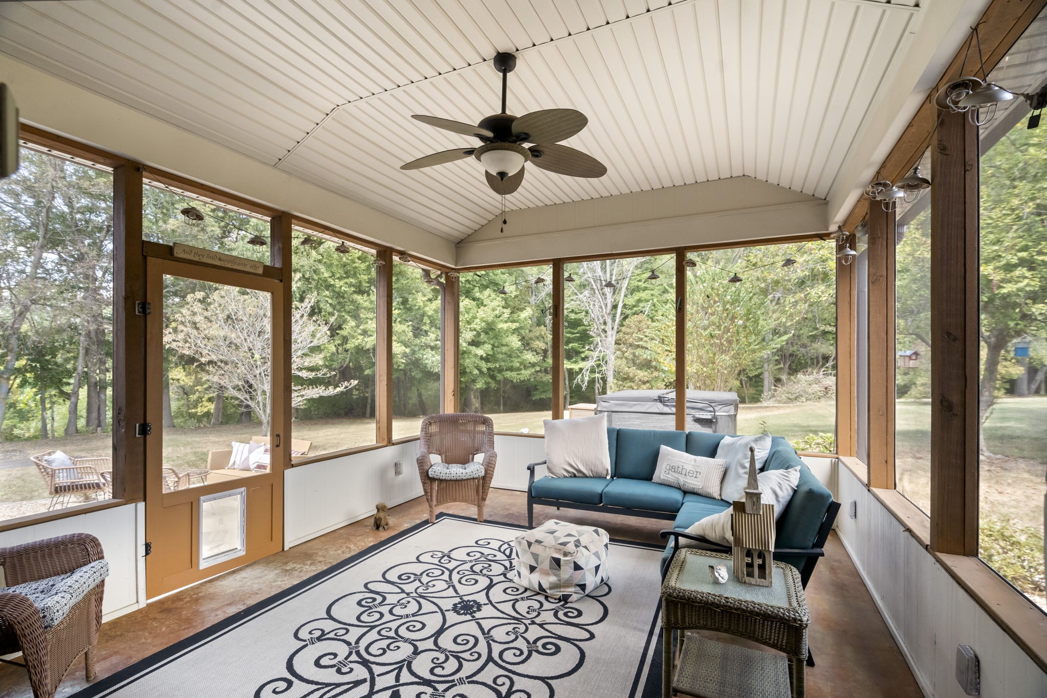 4926 Mt Zion Road Springfield, TN 37172 - Photo 33 of 48 a living room with furniture and a floor to ceiling window