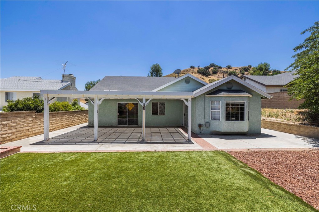 28221 Branch Road Castaic, CA 91384 - Photo 19 of 26