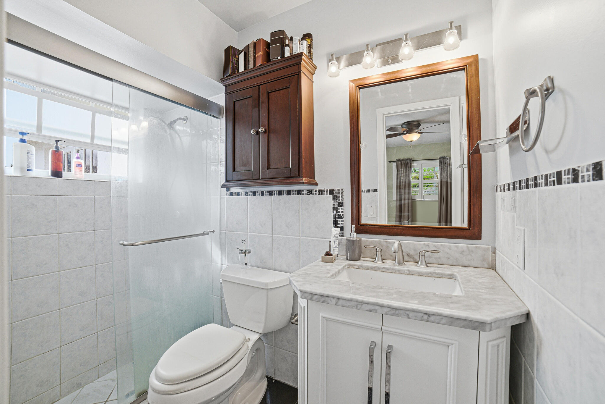 564 Northwest 55th Street Boca Raton, FL 33487 - Photo 20 of 26 Bedroom2-Bathroom