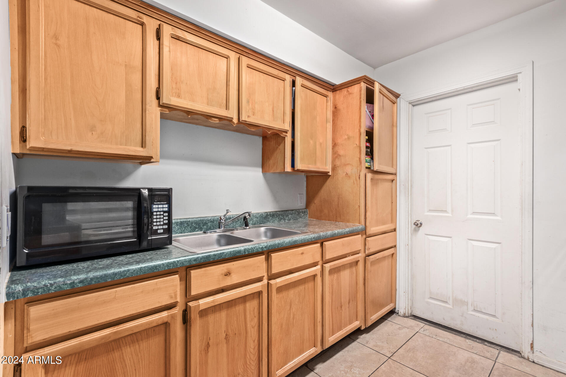 101 North 30th Drive Phoenix, AZ 85009 - Photo 8 of 21 17 - 30th