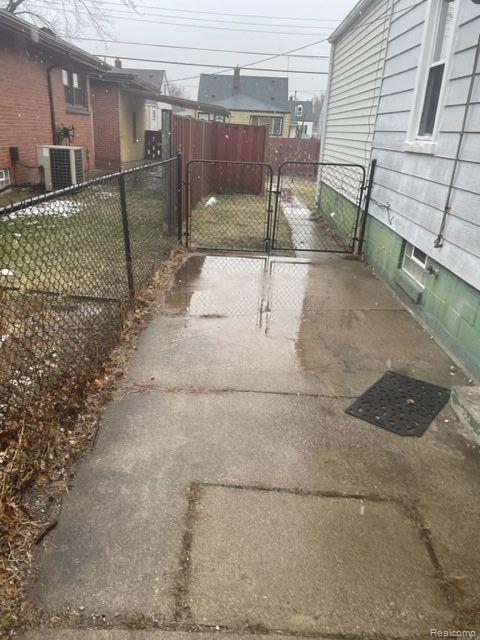446 Frazier Street River Rouge, MI 48218 - Photo 5 of 31